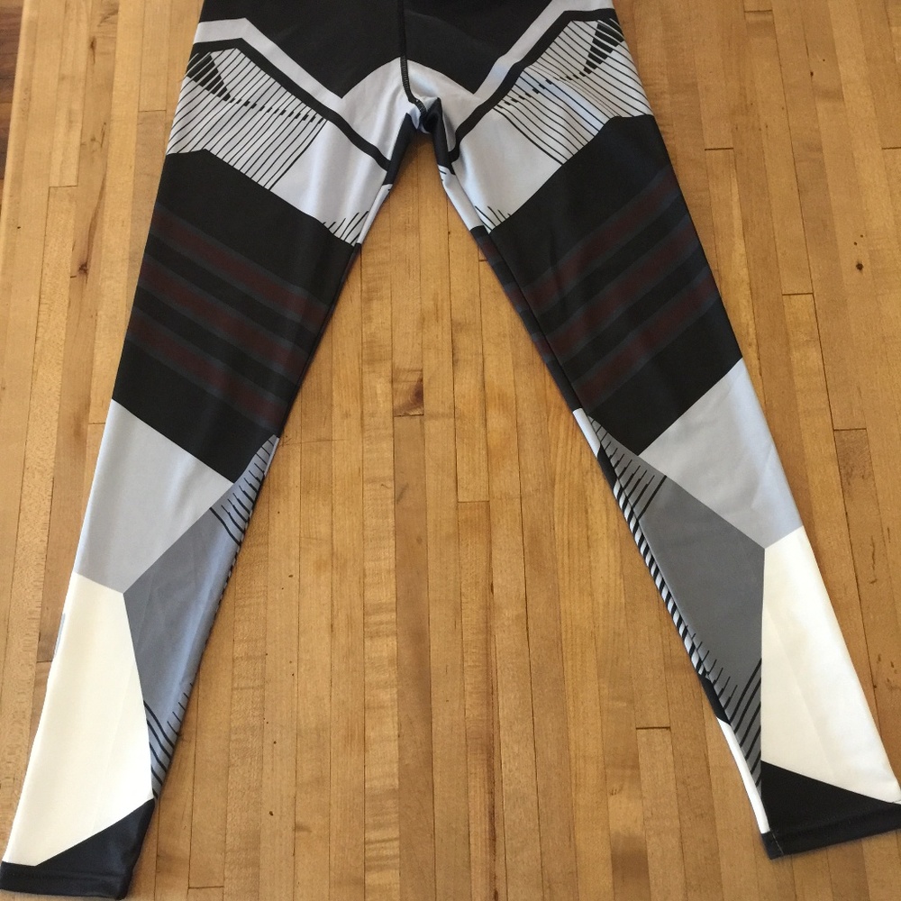 Love & Lupins Leggings